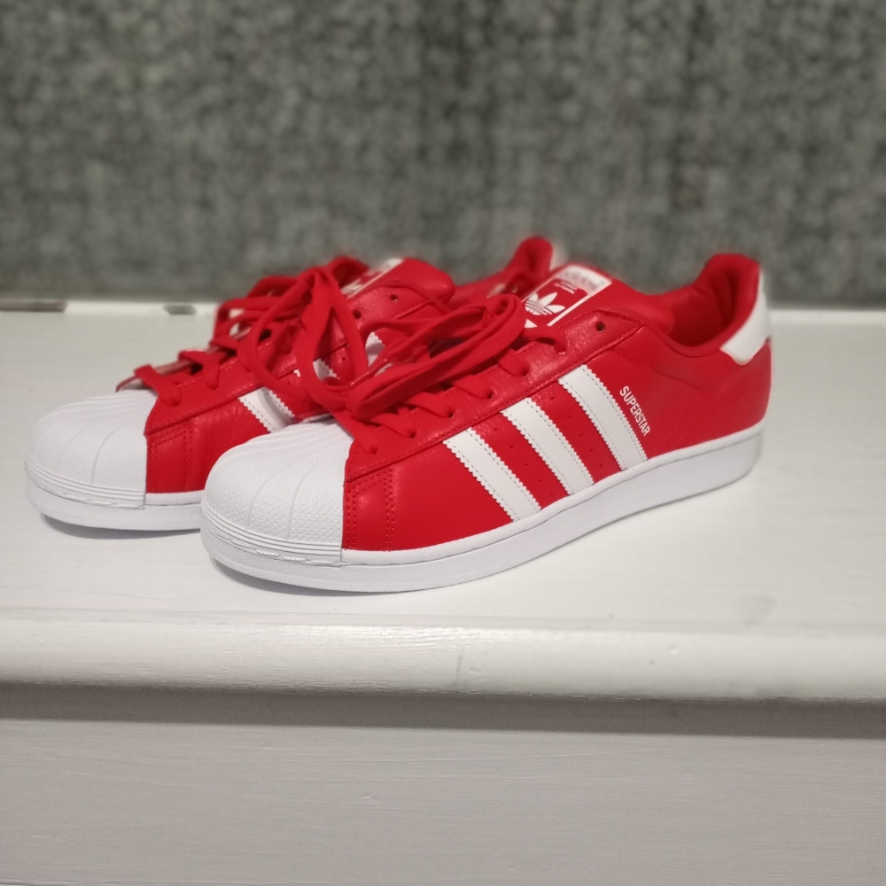 Adidas Superstar men's shoes size 11